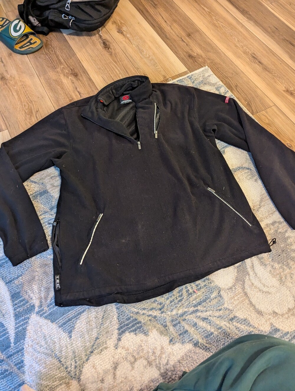 Scottevest Black Men's Quarter-Zip Pullover Jacket